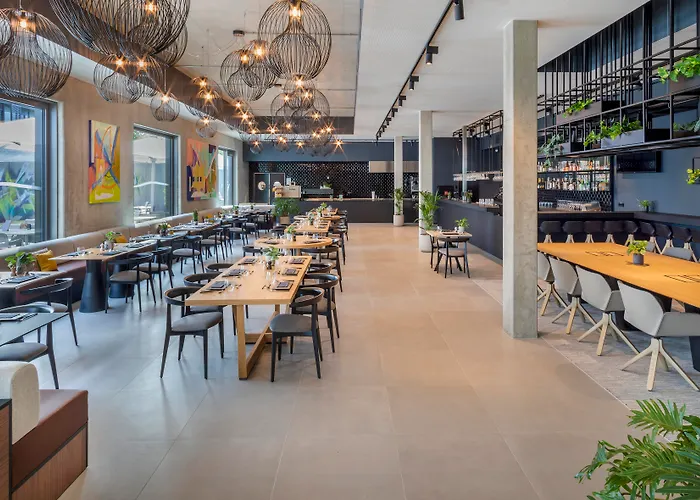 卢森堡怡思得酒店 酒店