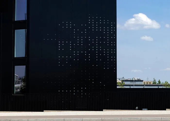 Innside Luxembourg فندق 4*